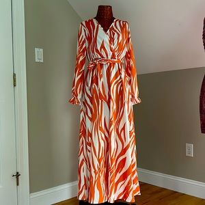 NWOT gorgeous dress 🔥🔥🔥